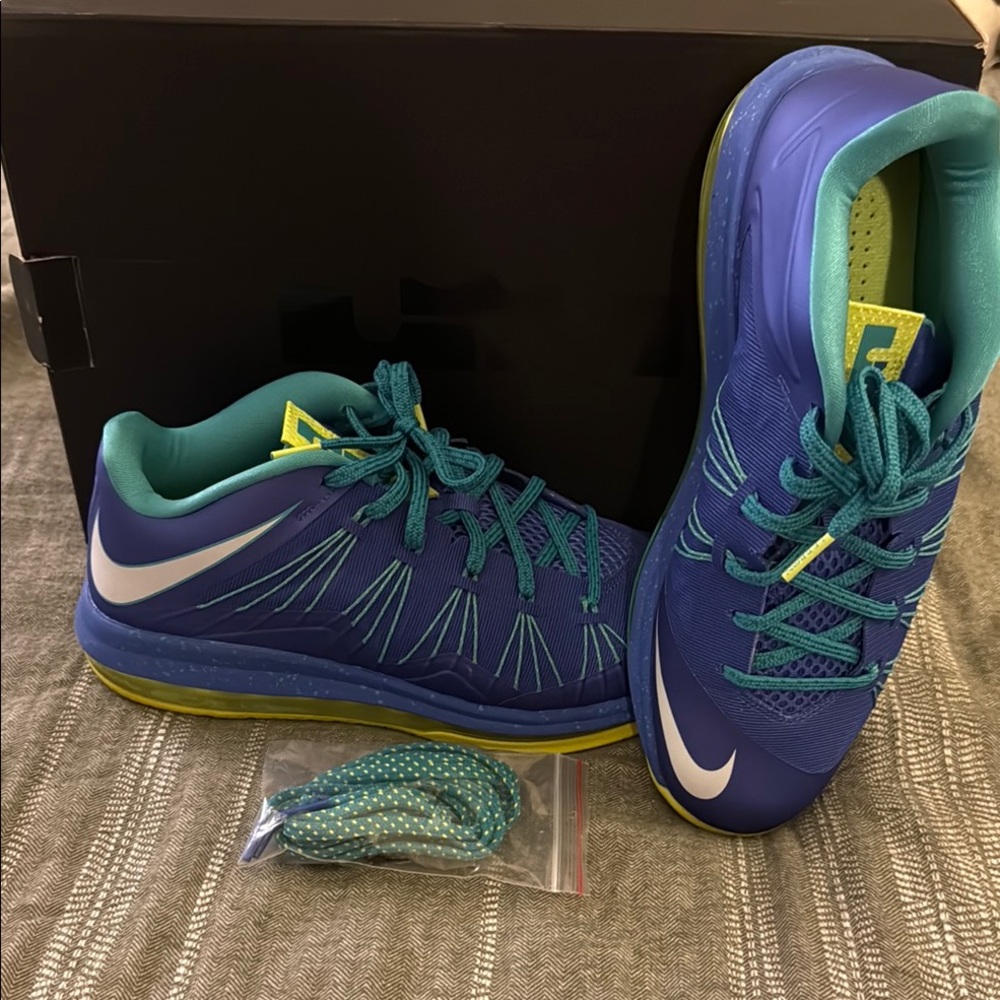 Nike Air Max LeBron X Low Sneakers like new size 10